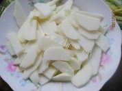 家常菜山药炒虾仁做法图解1)