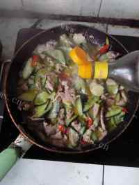 开胃黄瓜炒肉片