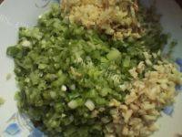 猪肉芹菜馅饺子做法图解3)