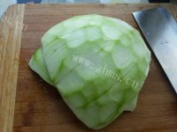 爽口的凉拌西瓜皮做法图解2)