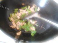家常菜黑木耳炒肉片做法图解8)