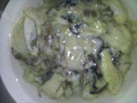 鲜甜可口的海蛎子豆腐汤做法图解2)