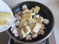 家常豆腐口蘑西兰花烩鱼丸的做法图解七
