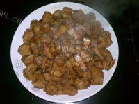 家常红烧肉豆腐扣