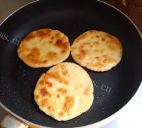 自制香甜玉米饼
