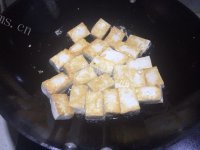 家常菜煎豆腐做法图解4)