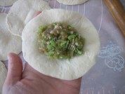 豆角馅包子做法图解17)