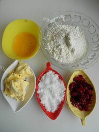 自制蔓越莓饼干做法图解1)