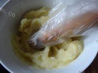 美味的土豆饼做法图解4)
