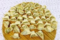 香飘十里的三鲜馄饨做法图解8)