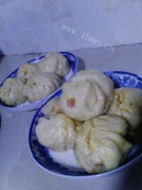 好吃的火腿榨菜肉包子做法图解12)