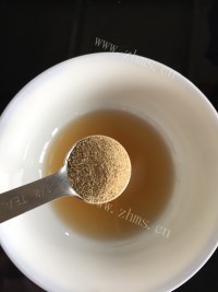 喷香的烤秋刀鱼做法图解5)