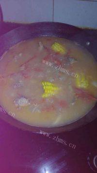 家常的山药排骨汤做法图解7)