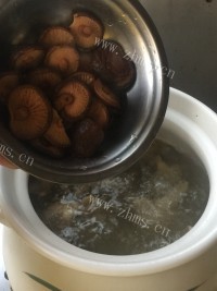 安眠土鸡汤做法图解9)