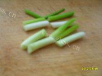 家常卷心菜炒豆腐做法图解4)