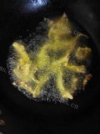 色味俱全的干炸鲜蘑