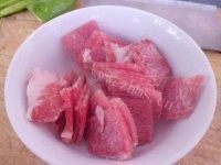 家常菜肉炒土豆片做法图解1)