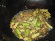 家常菜肉末丝瓜做法图解4)