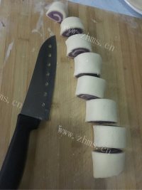 可口的紫薯馒头做法图解4)