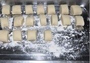 牛奶小馒头做法图解9)