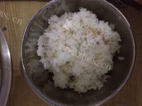 美味的玉米炒饭做法图解1)