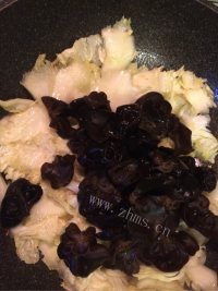 家常菜黑白菜做法图解5)