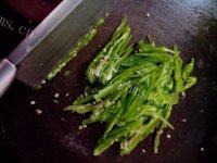 味道不错的青椒炒肉丝做法图解4)
