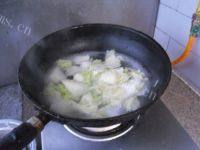 美美厨房之里脊鲜蘑白菜片的做法图解五