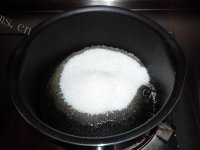自制花生芝麻糖做法图解3)