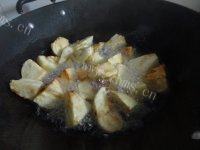 常吃不腻的红烧茄子做法图解3)