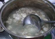 羊肉炖萝卜做法图解3)