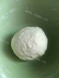 食欲满满的葱油饼做法图解3)