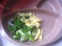解腻的糖醋白菜做法图解3)