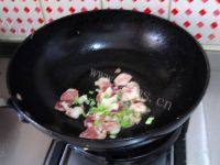 家常肉片焖豆角做法图解6)