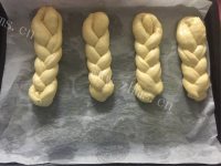 可口的辫子面包的做法图解六