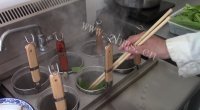 五味俱全的酸辣粉做法图解4)