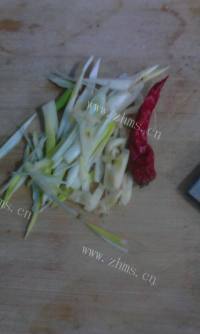 可口快手菜简单黑白菜做法图解8)
