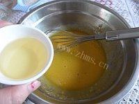 唇齿留香的原味戚风蛋糕做法图解4)
