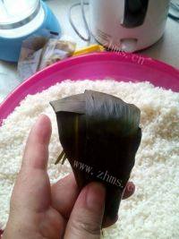 美味的红枣甜粽做法图解10)