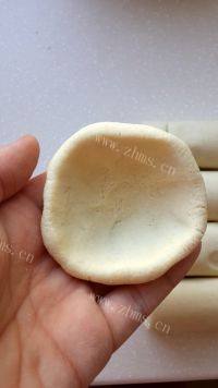 有特色的东北粘豆包做法图解5)