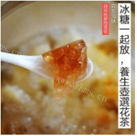 新鲜的桃胶银耳炖雪蛤做法图解6)