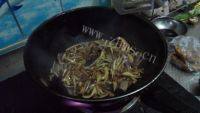 家常菜爆炒杏鲍菇做法图解6)