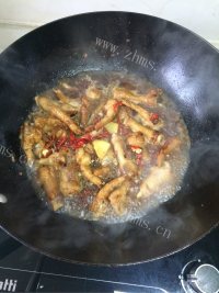 回味无穷的红烧鸡爪做法图解7)