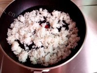 好吃的酱油炒饭做法图解6)
