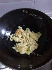 美味的西红柿鸡蛋面做法图解4)