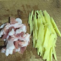 美味的杂鱼煲做法图解2)