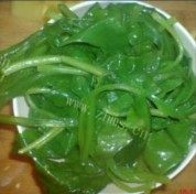 金针菇瘦肉汤做法图解3)