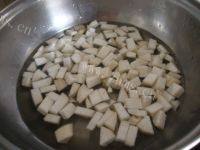 食欲满满的西红柿炒杏鲍菇做法图解3)