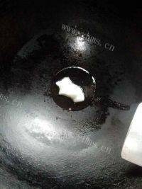 色泽不错的蘑菇肉片汤做法图解5)