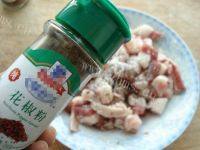美味的烤羊肉串做法图解2)